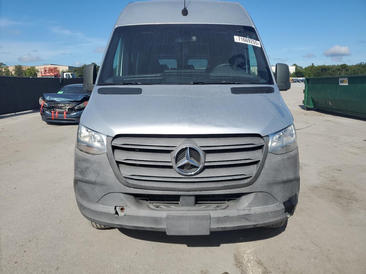 2019 Mercedes-Benz Sprinter 1500/2500 - Image 5