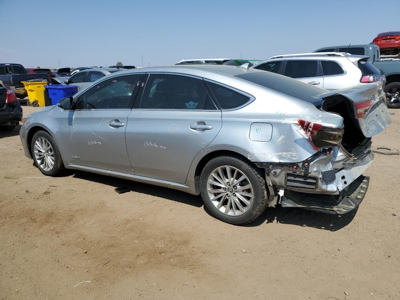 2016 Toyota Avalon Hybrid - Фото 2