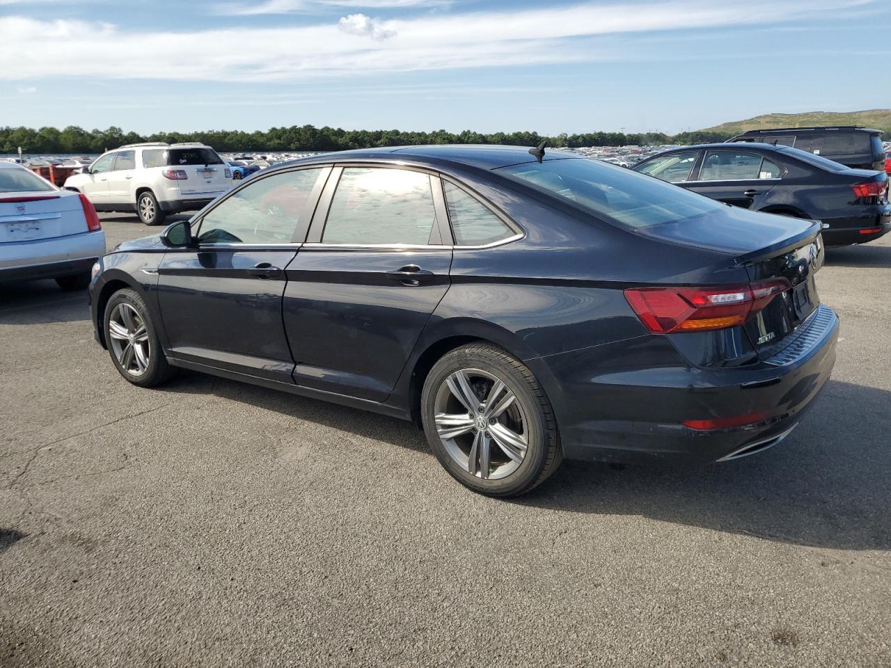 2019 Volkswagen Jetta S - Фото 2