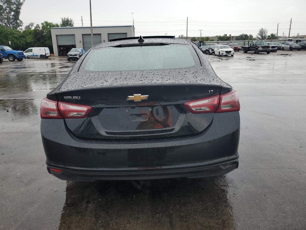 2022 Chevrolet Malibu Lt - Image 6