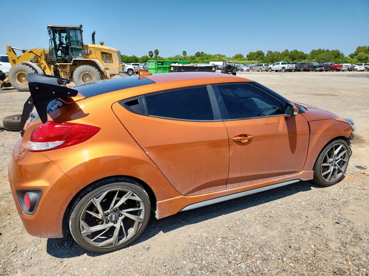 2016 Hyundai Veloster Turbo - Image 3