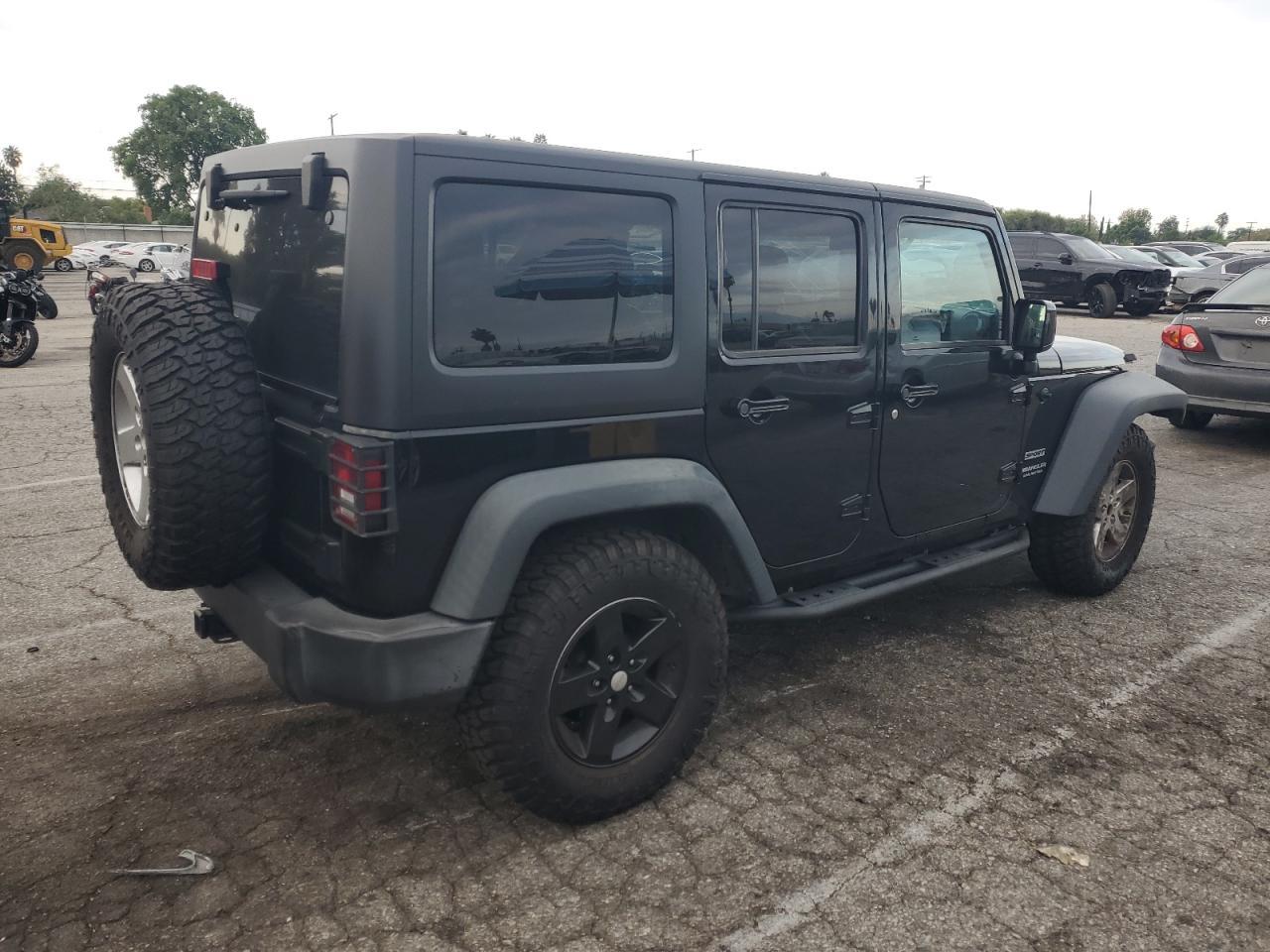 2016 Jeep Wrangler Unlimited Sport - Image 3