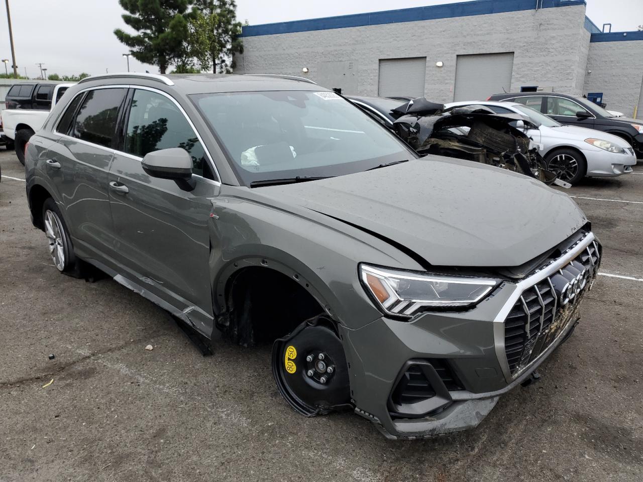 2025 Audi Q3 Premium Plus S Line 45 - Фото 4