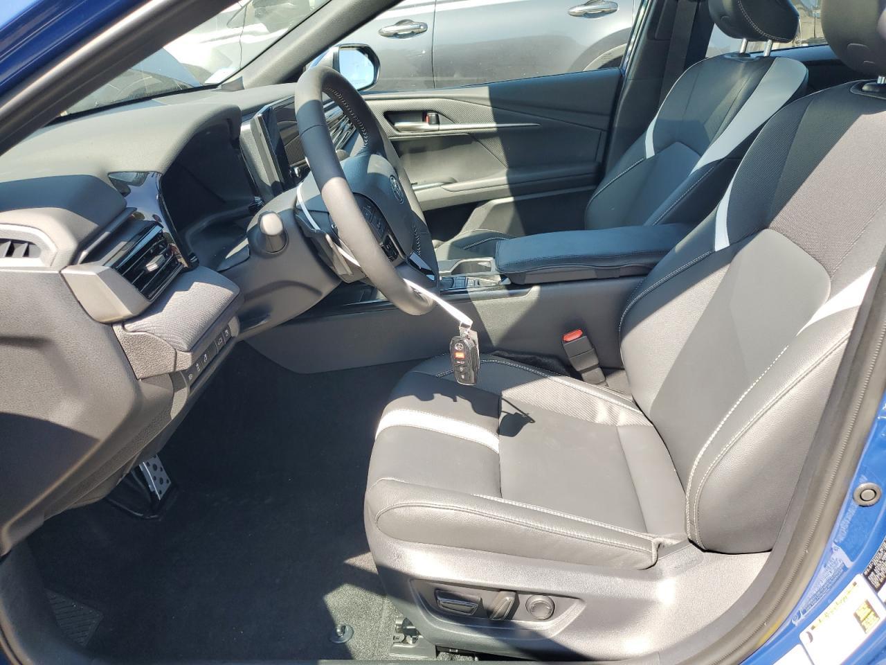 2025 Toyota Camry Xse - Фото 7