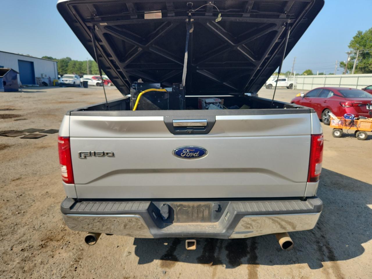 2015 Ford F150 Super Cab - Фото 6