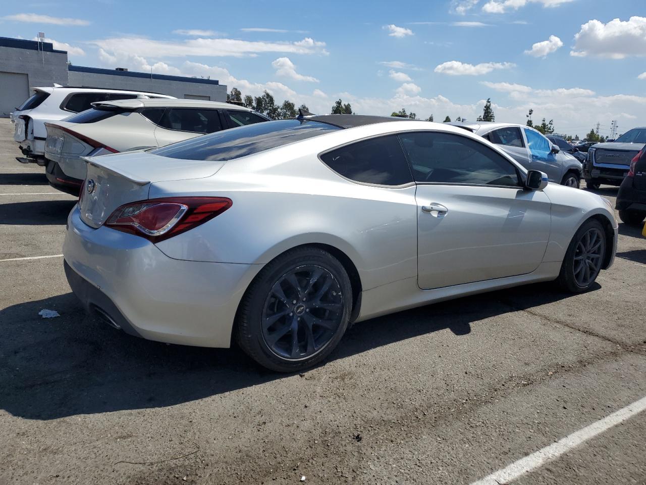 2013 Hyundai Genesis Coupe 2.0T - Image 3