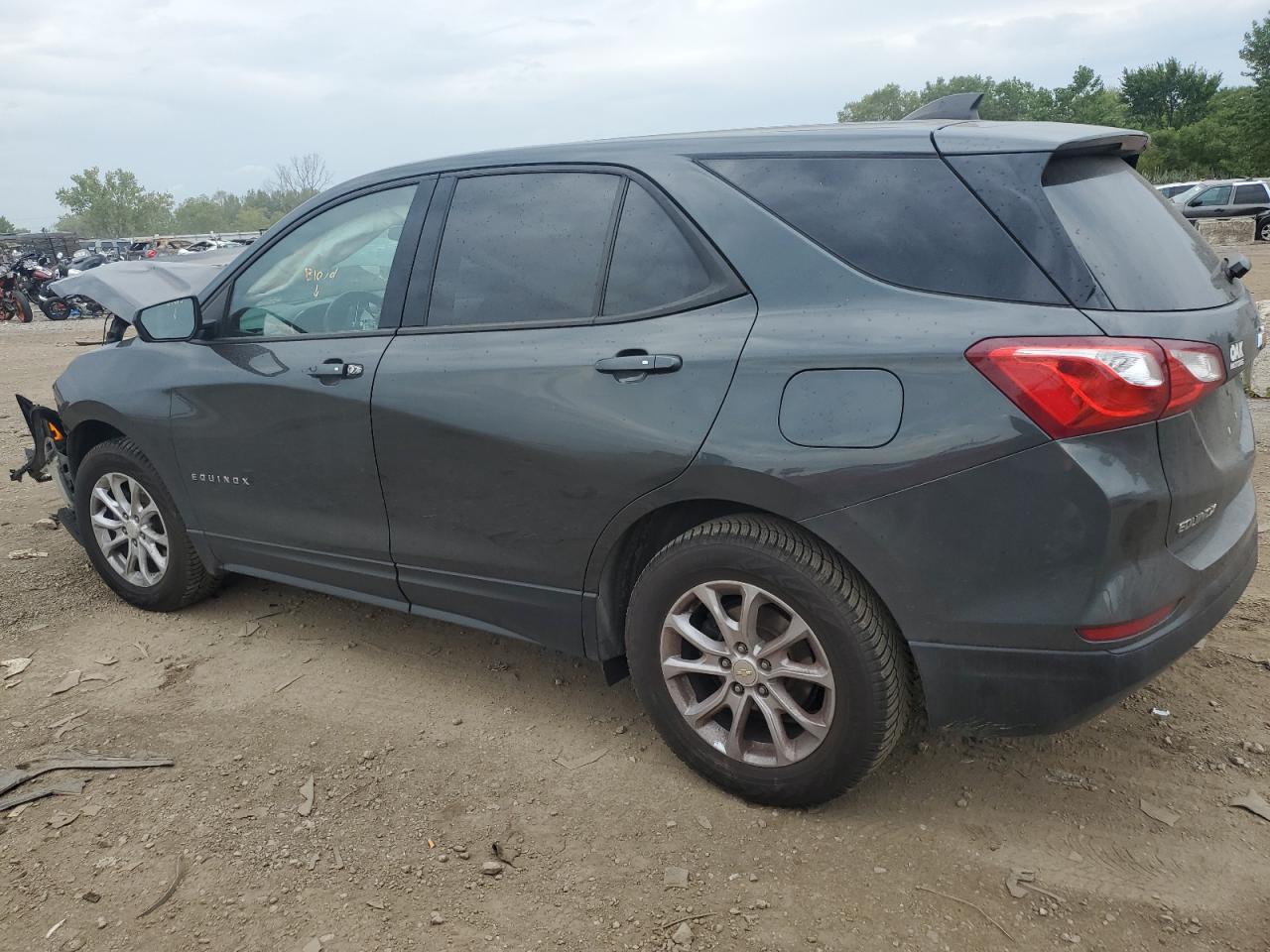 2019 Chevrolet Equinox Ls - Фото 2