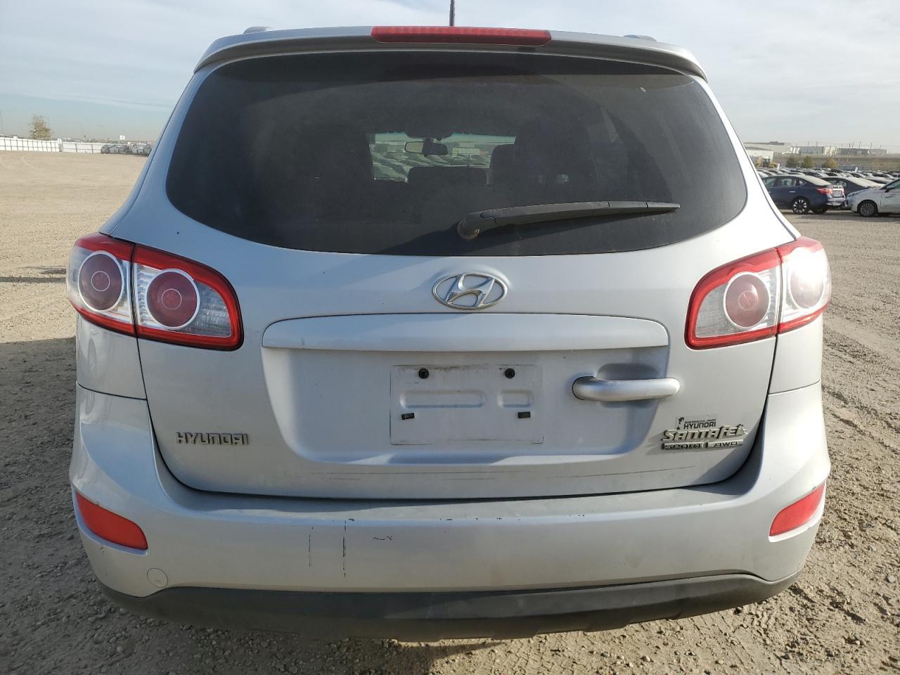 2010 Hyundai Santa Fe Gls - Image 6