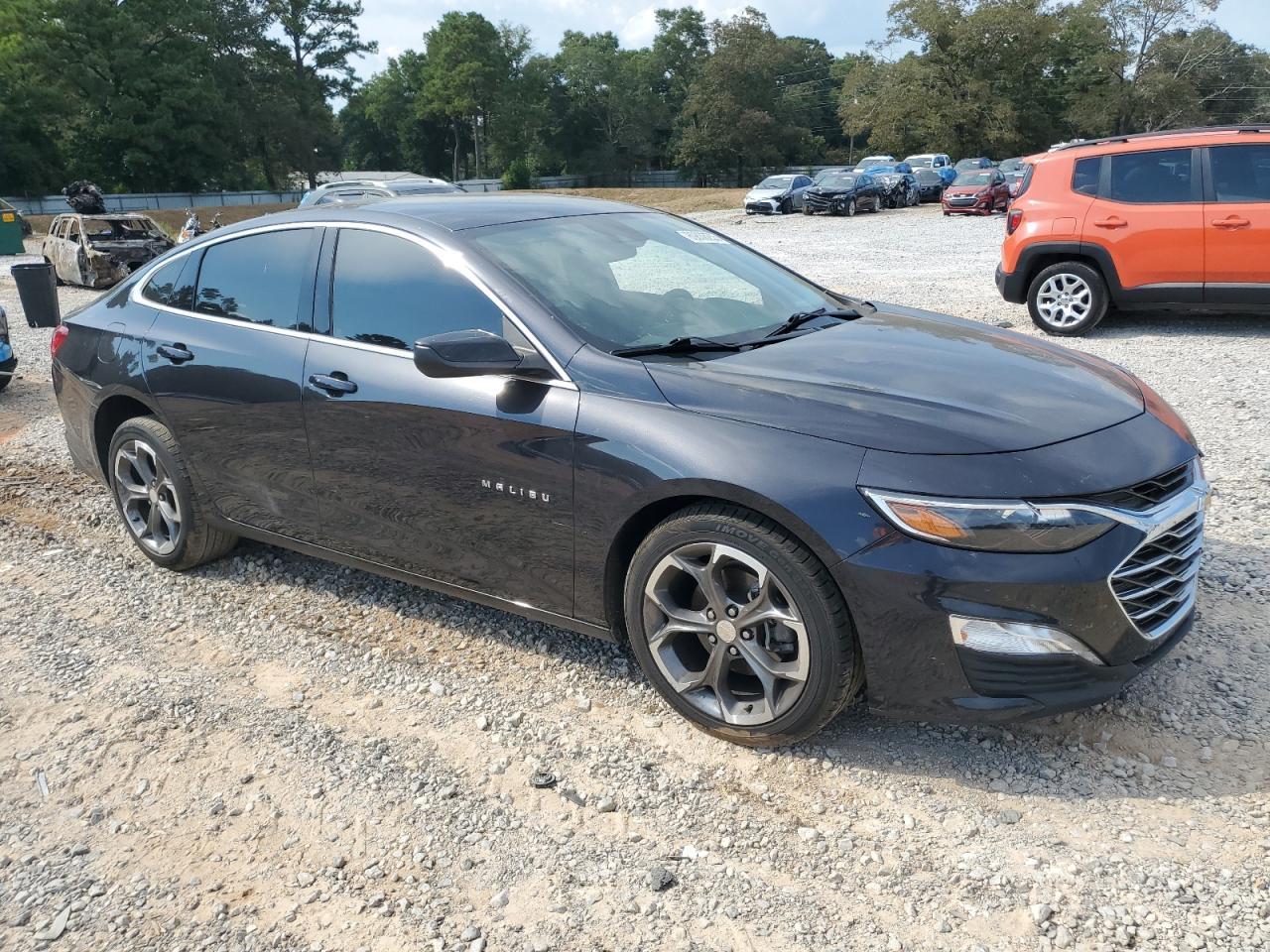 2023 Chevrolet Malibu Lt - Image 4