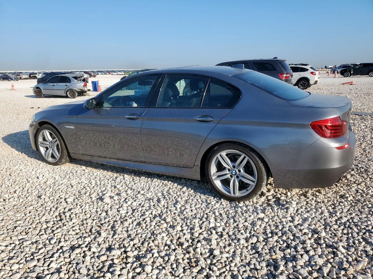 2015 BMW 535 I - Фото 2