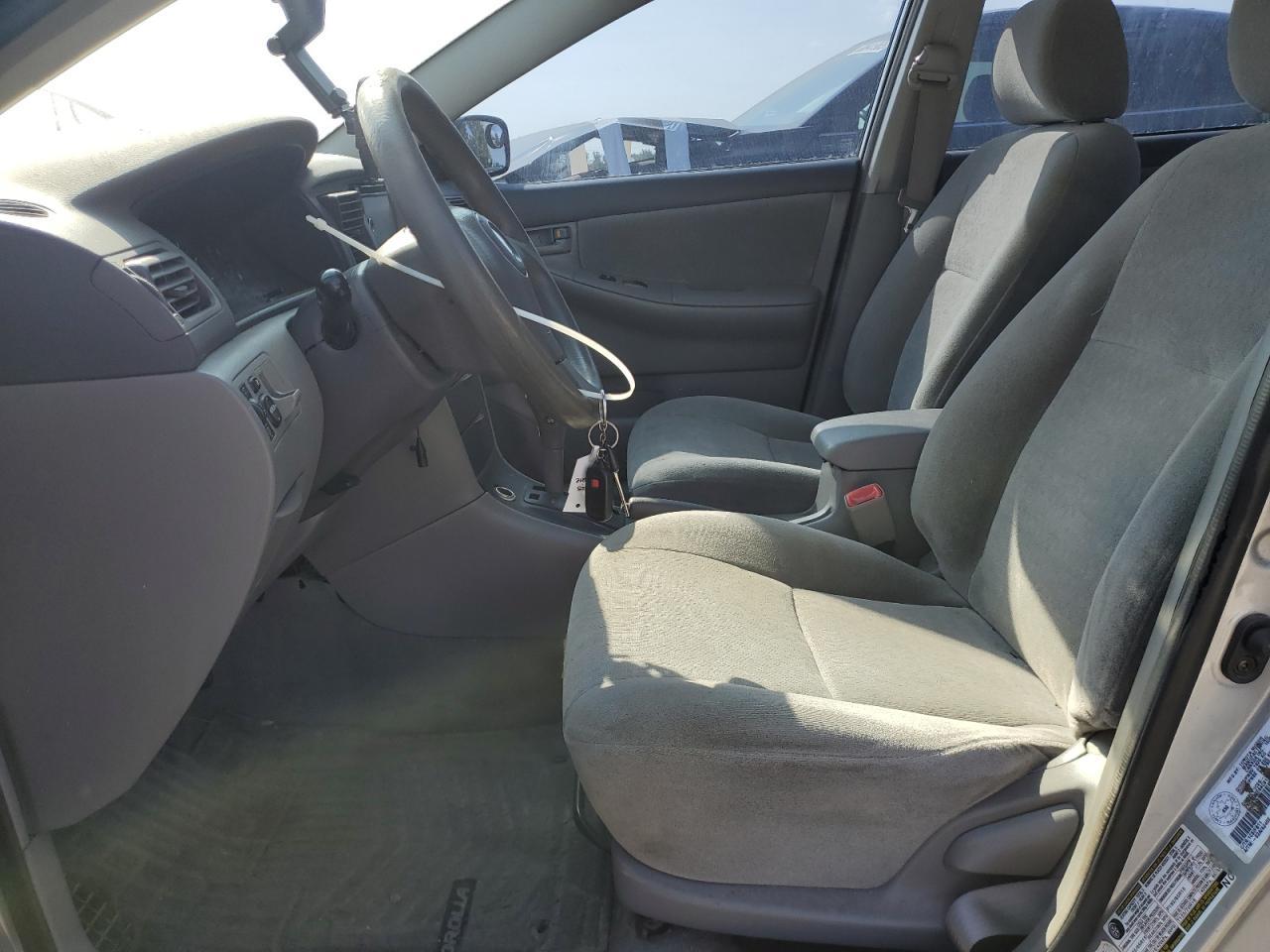 2004 Toyota Corolla Ce - Фото 7