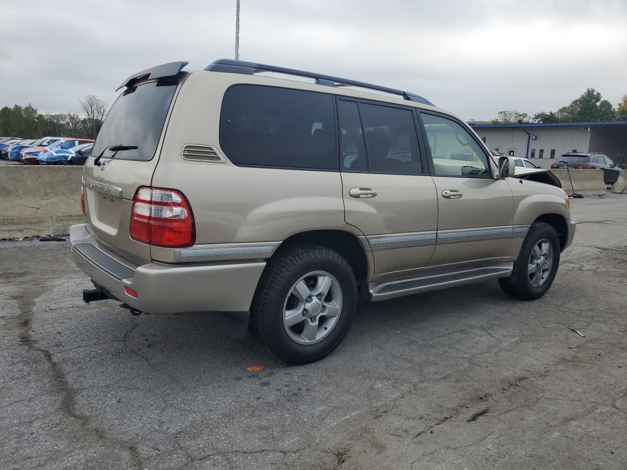 2005 Toyota Land Cruiser - Image 3