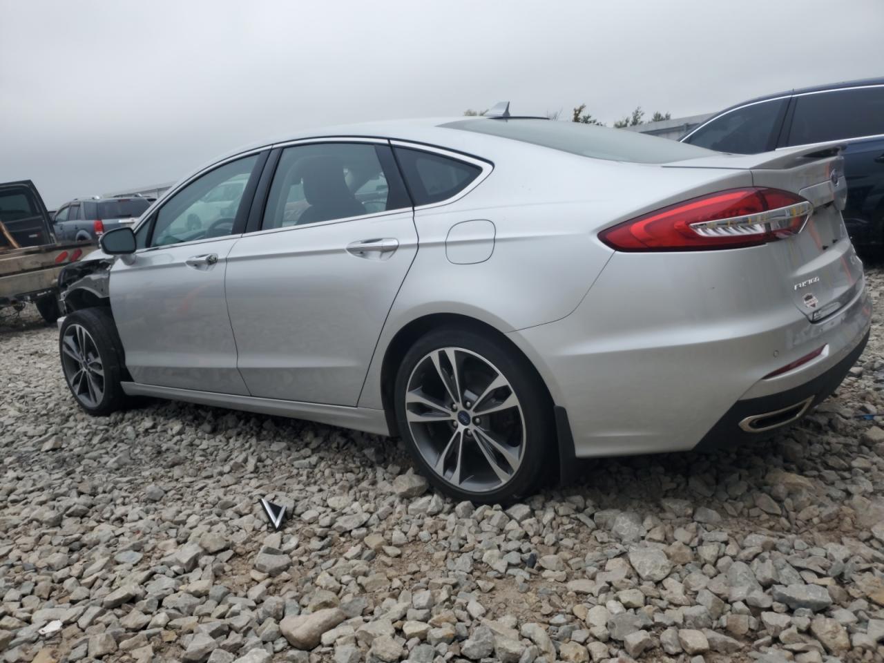 2019 Ford Fusion Titanium - Image 2