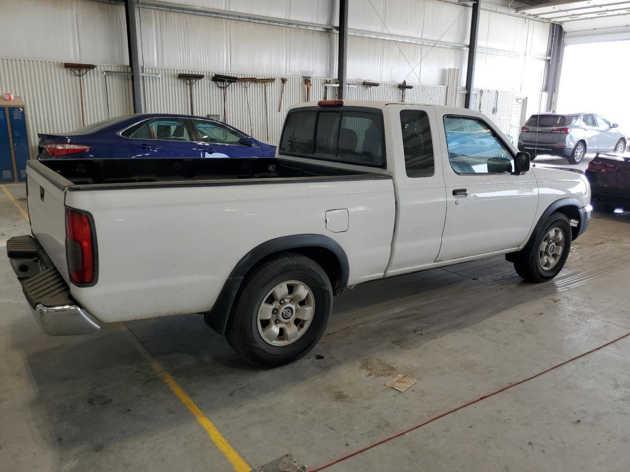 2000 Nissan Frontier King Cab Xe - Фото 3
