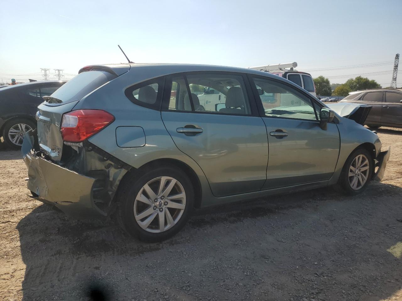 2015 Subaru Impreza Premium - Фото 3
