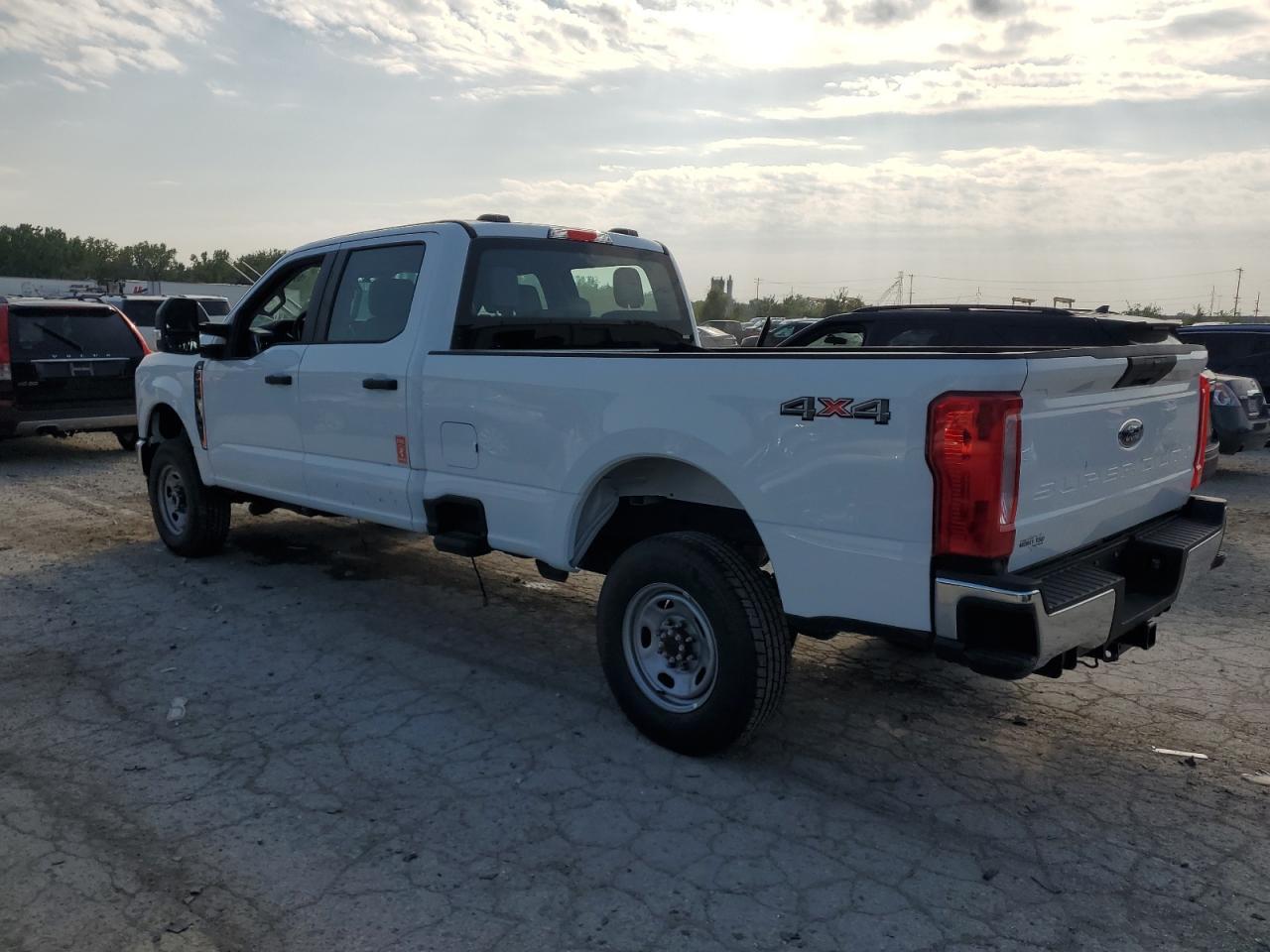 2023 Ford F250 Super Duty Super Duty - Image 2