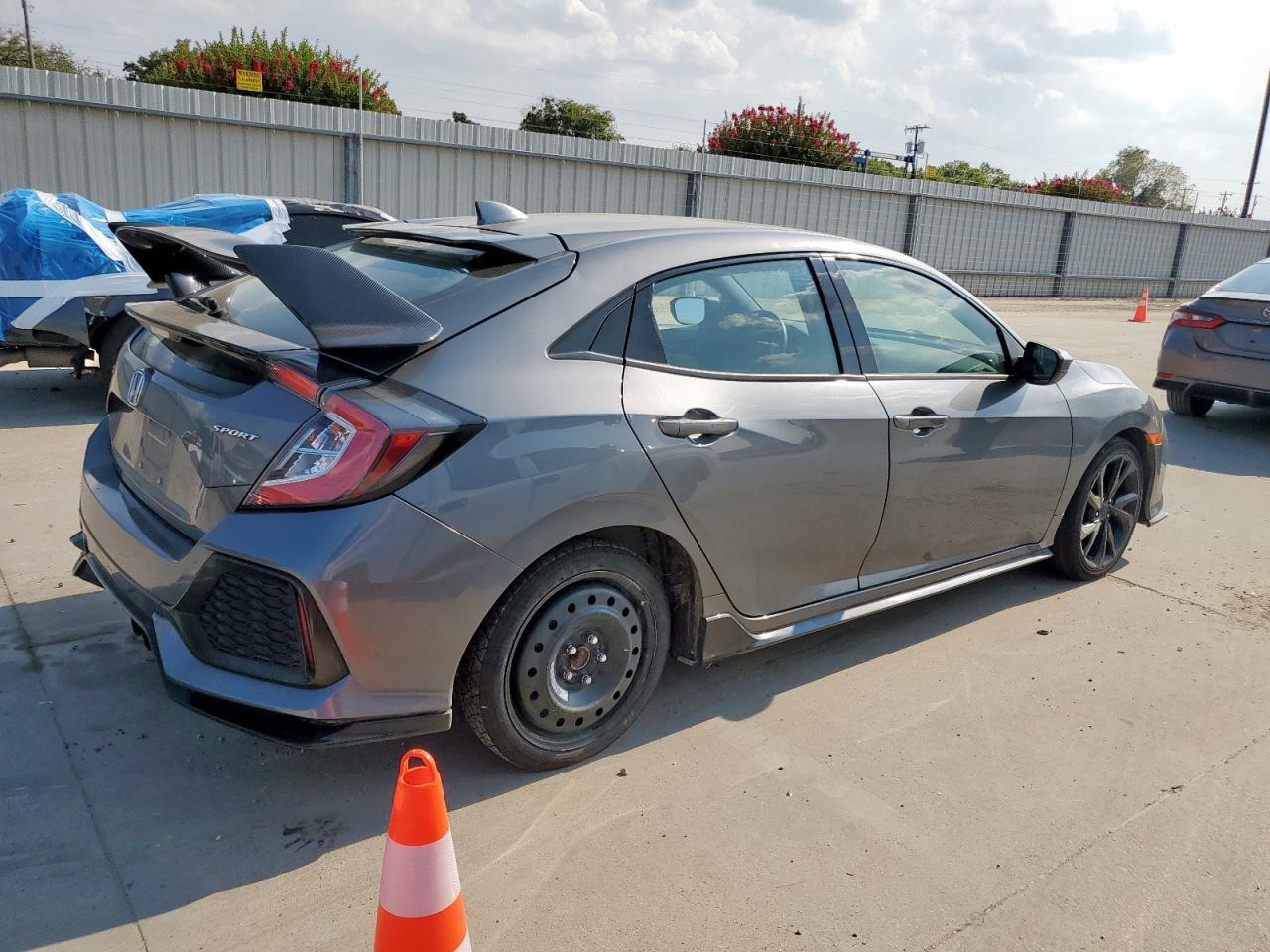 2018 Honda Civic Sport - Фото 3
