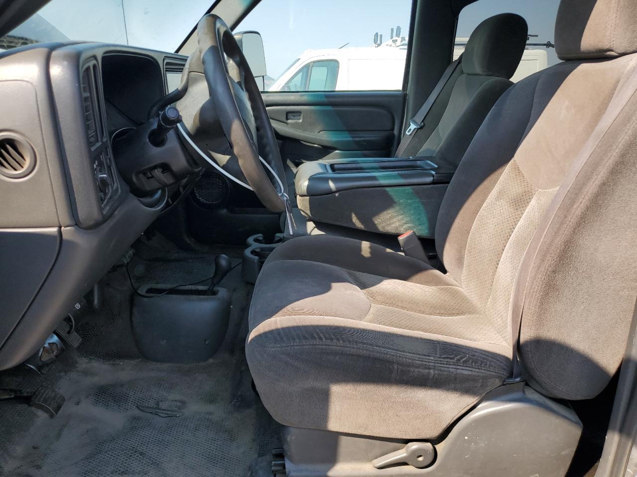 2006 Chevrolet Silverado K3500 - Image 7