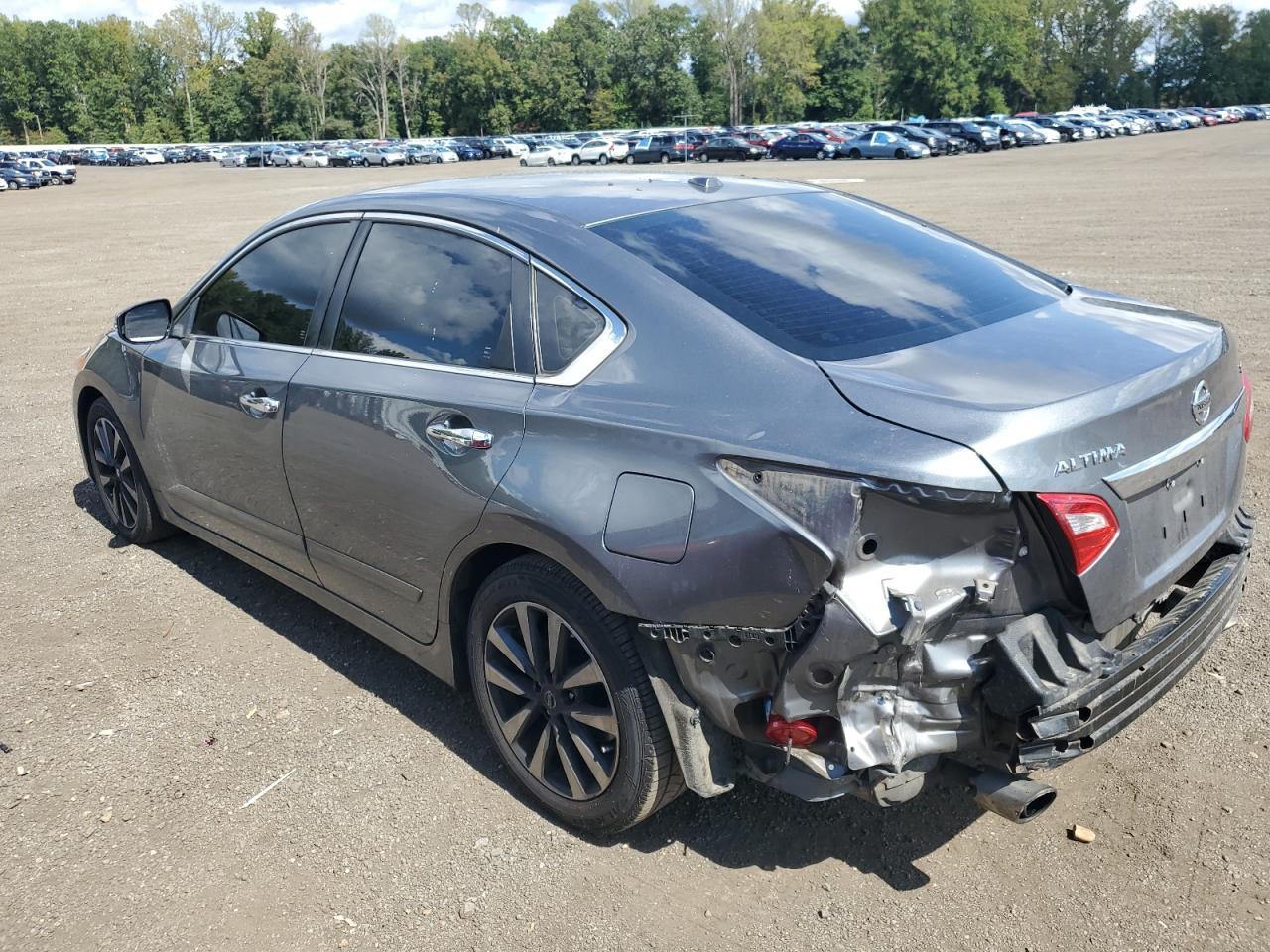 2016 Nissan Altima 2.5 - Фото 2