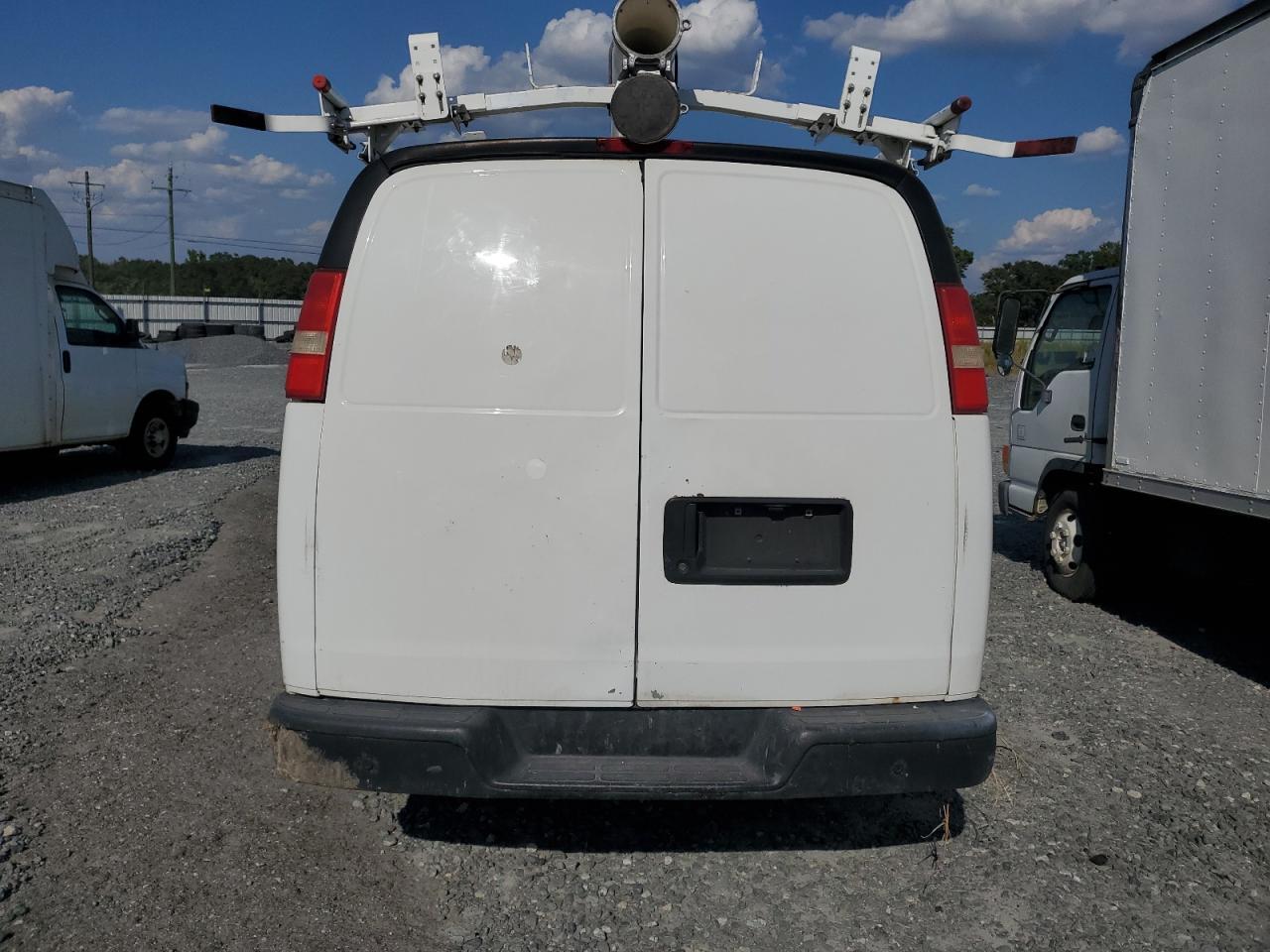 2012 GMC Savana G2500 - Image 6