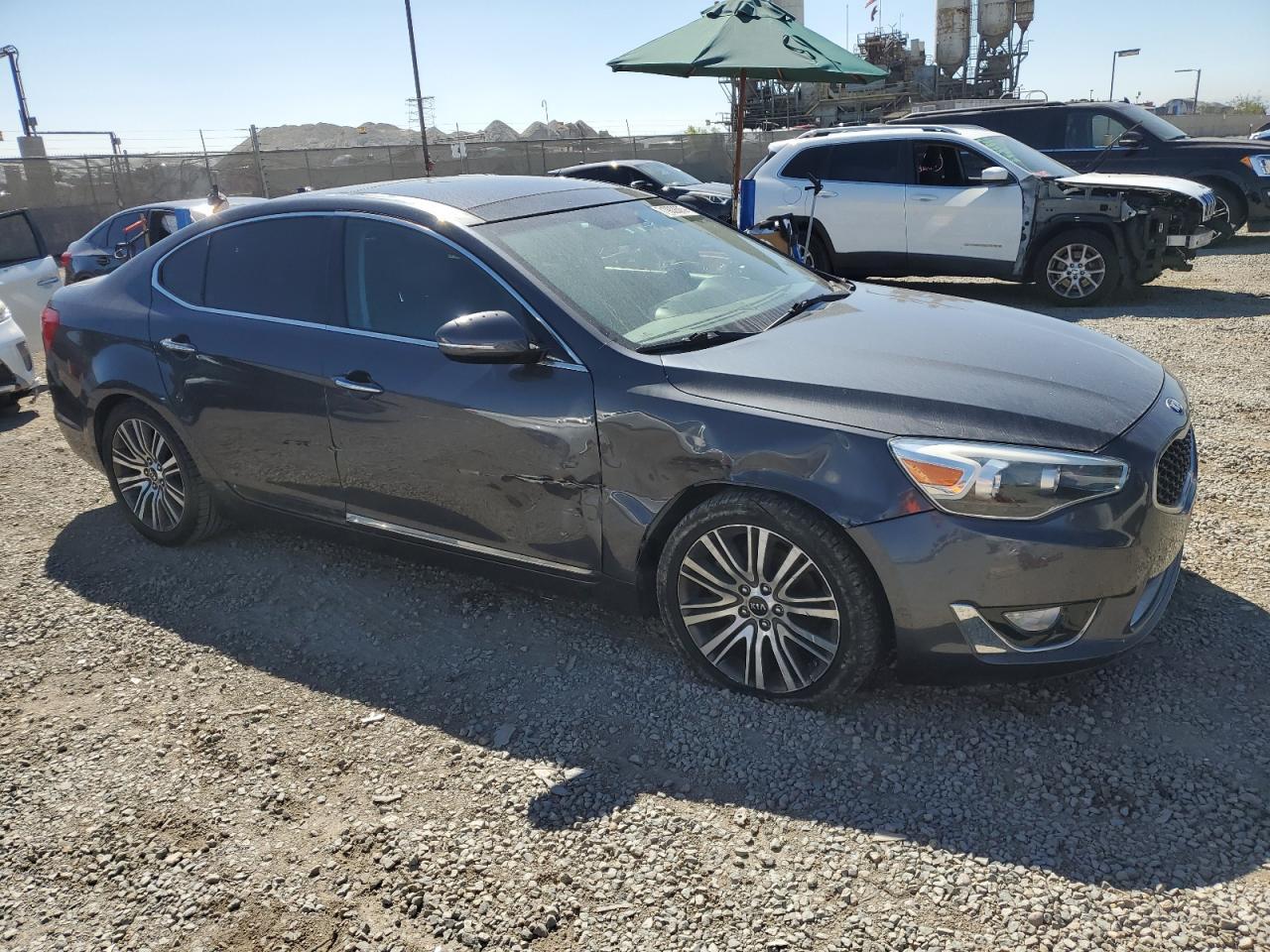 2014 Kia Cadenza Premium - Image 4