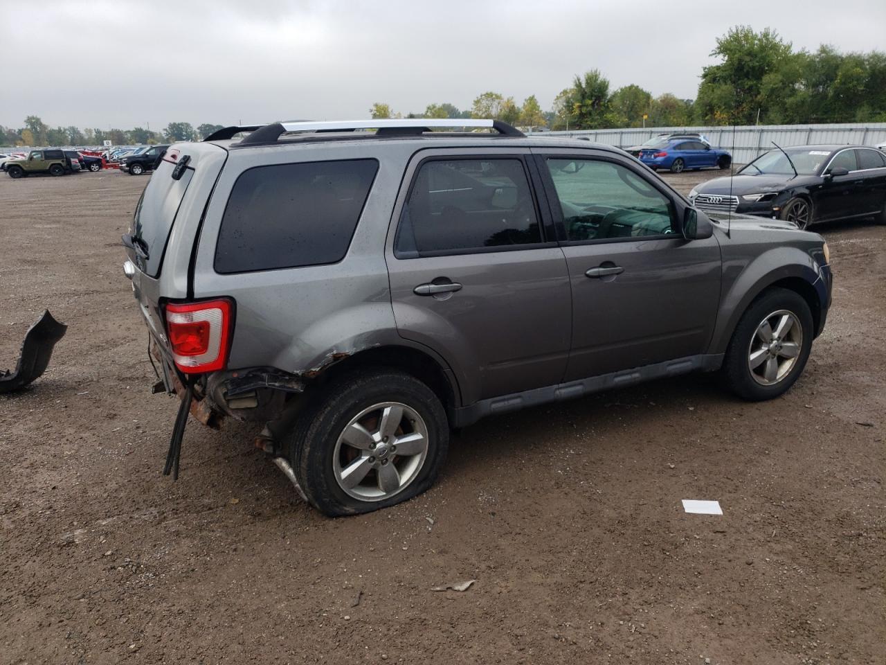 2011 Ford Escape Limited - Image 3