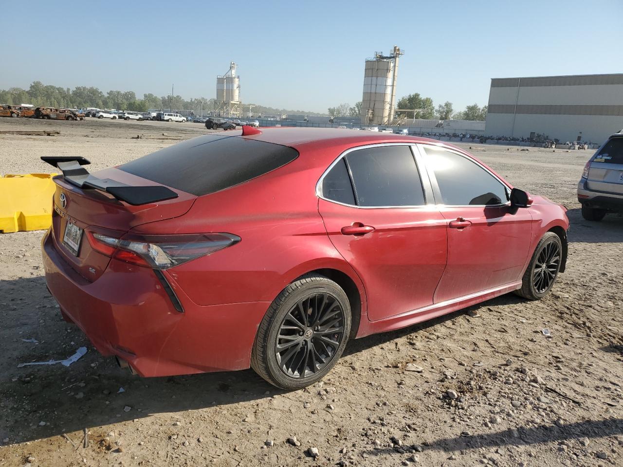2021 Toyota Camry Se - Image 3