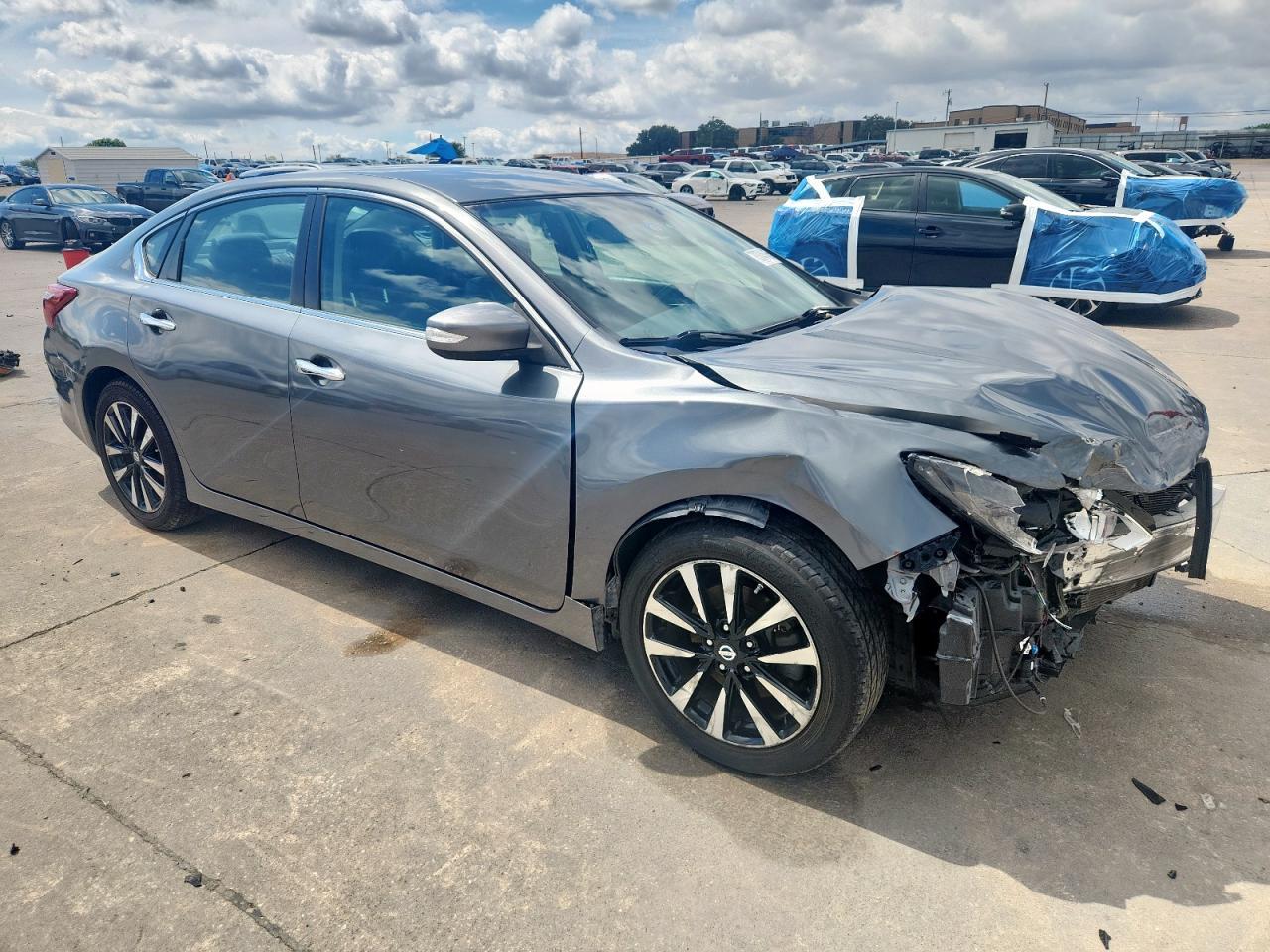 2018 Nissan Altima 2.5 - Image 4
