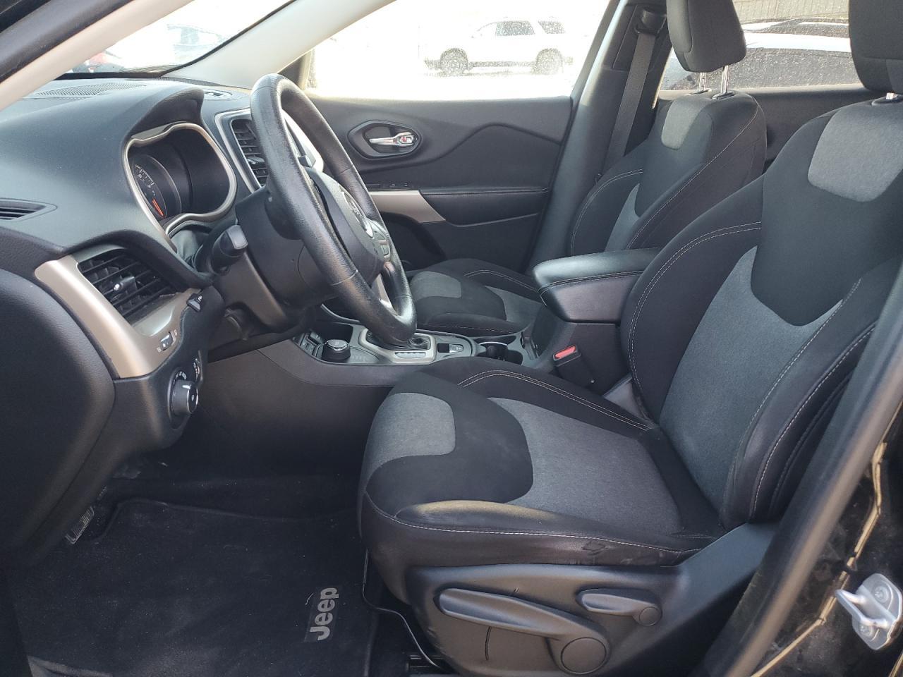 2018 Jeep Cherokee Latitude - Image 7