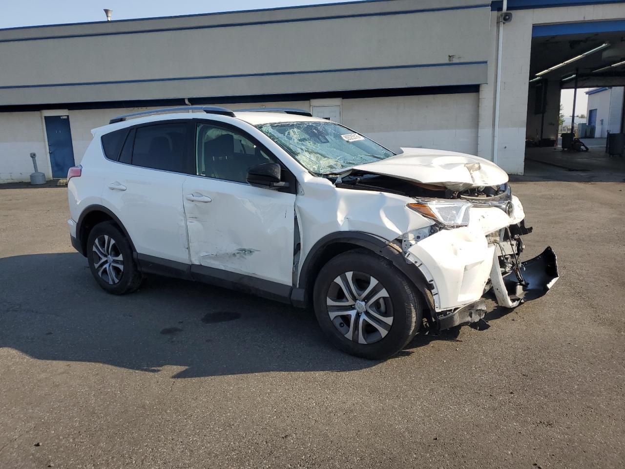 2017 Toyota Rav4 Le - Фото 4