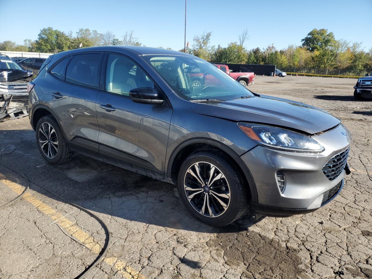 2021 Ford Escape Se - Фото 4