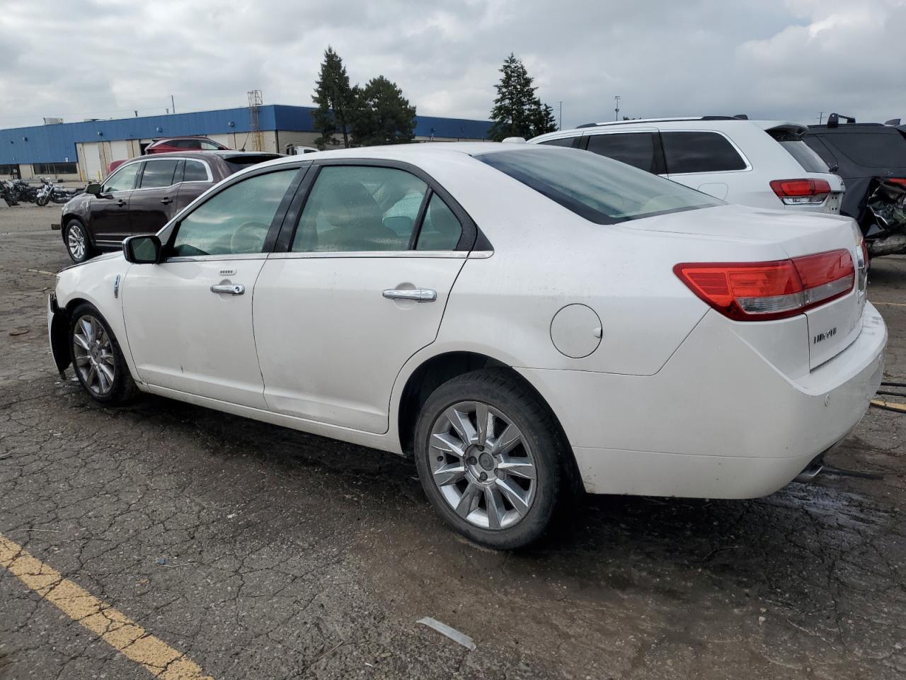 2010 Lincoln Mkz - Image 2