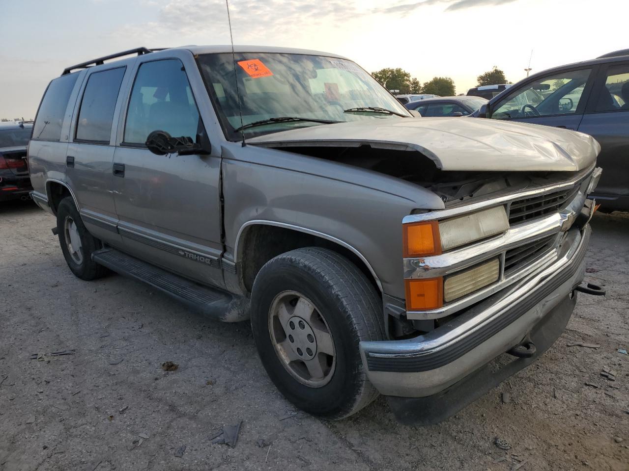 1999 Chevrolet Tahoe K1500 - Фото 4