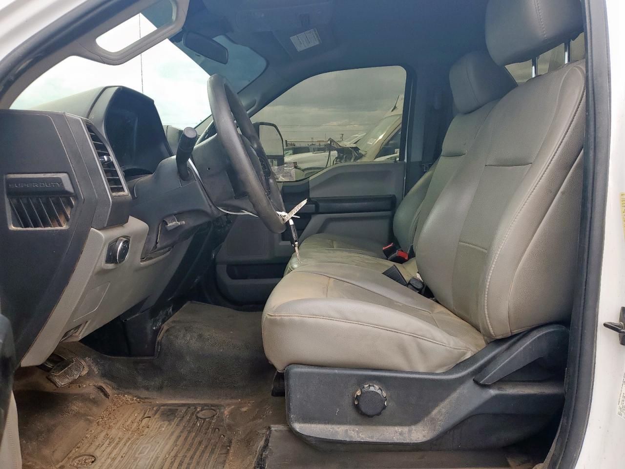 2021 Ford F550 Super Duty - Фото 7