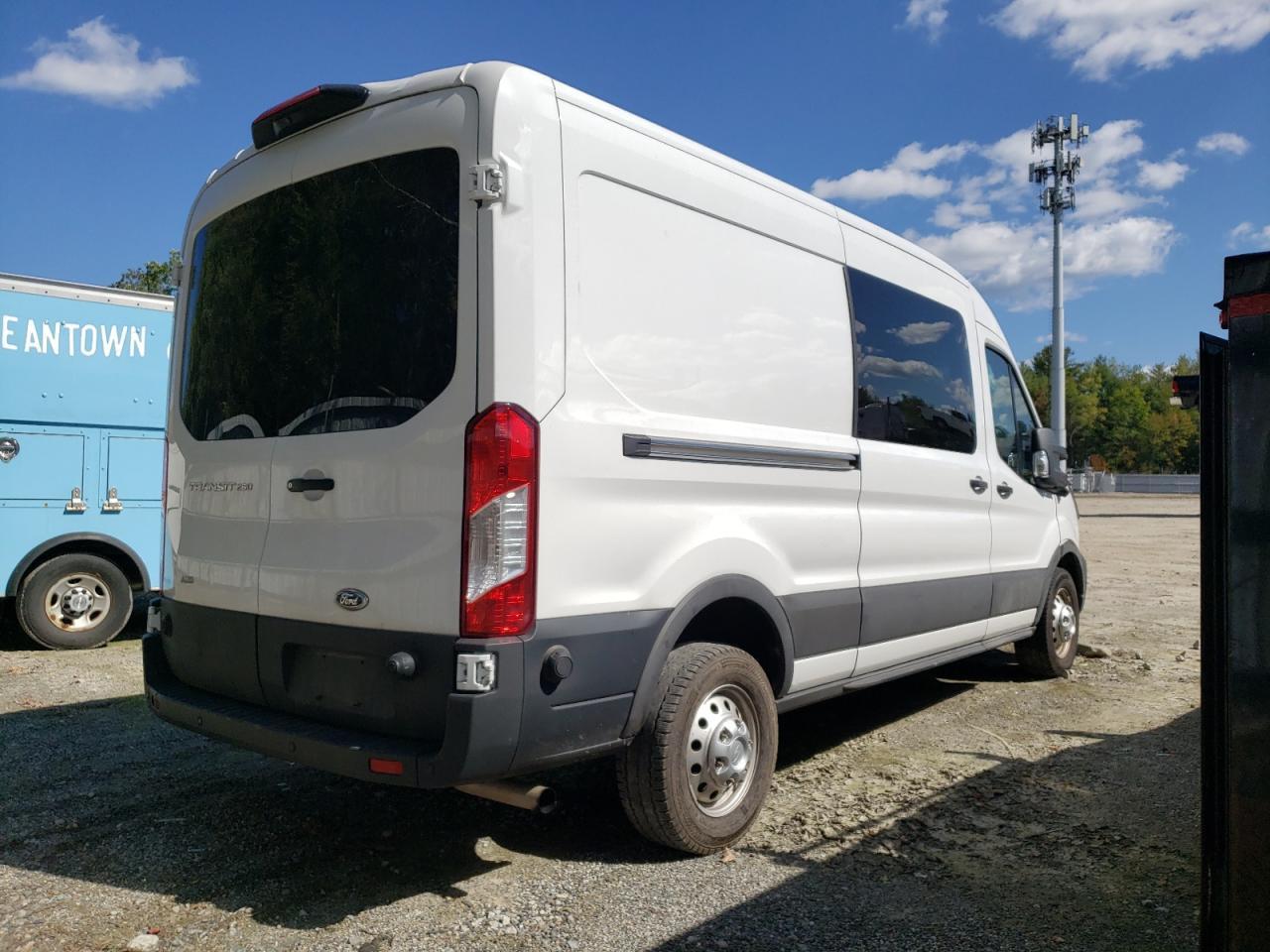 2024 Ford Transit T-250 - Image 3