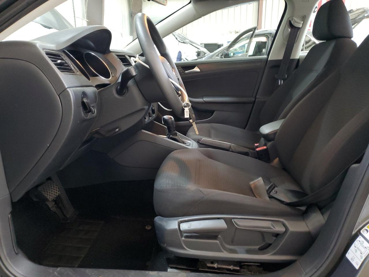 2016 Volkswagen Jetta S - Фото 7
