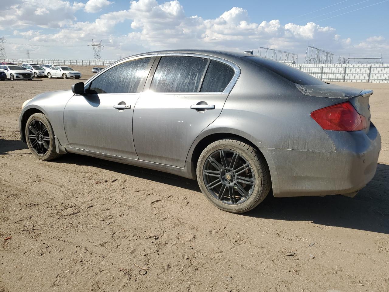 2011 Infiniti G37 - Фото 2