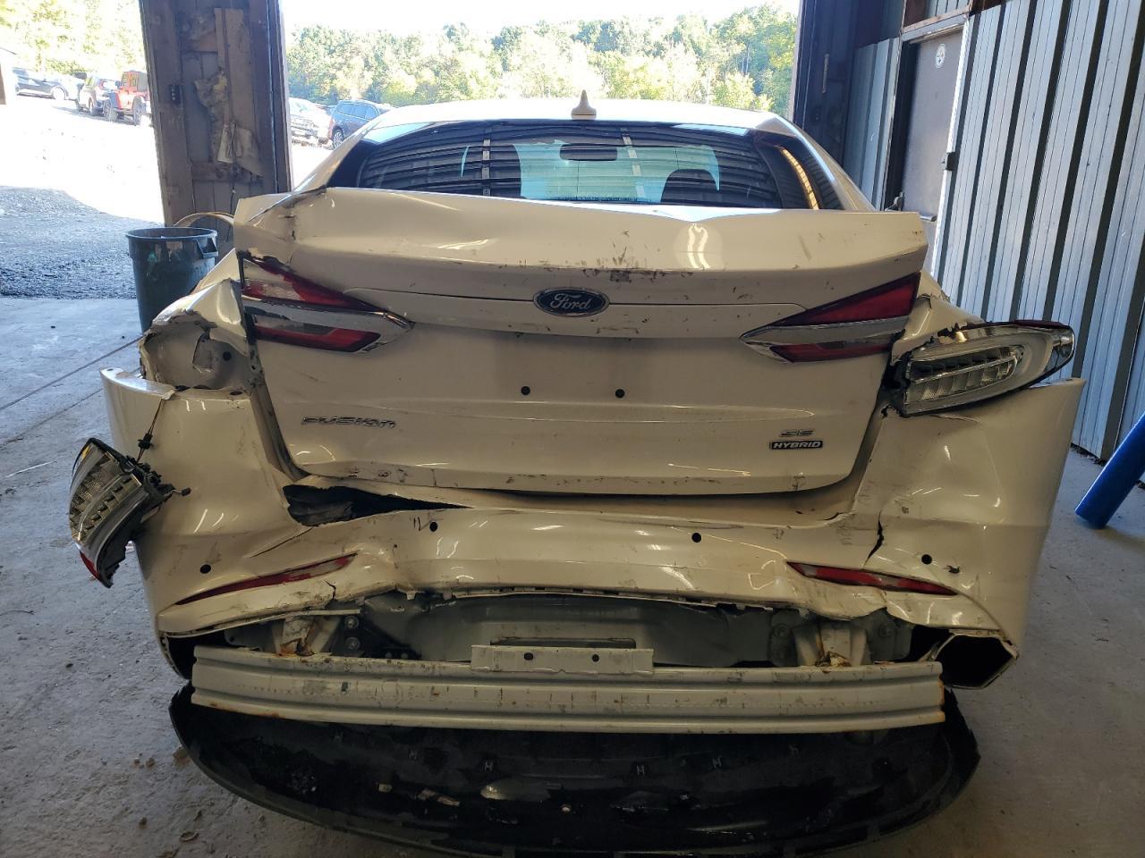 2020 Ford Fusion Se - Фото 6
