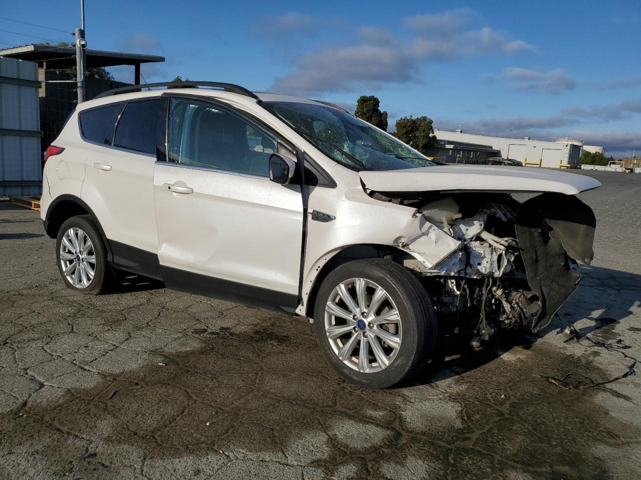 2019 Ford Escape Sel - Фото 4