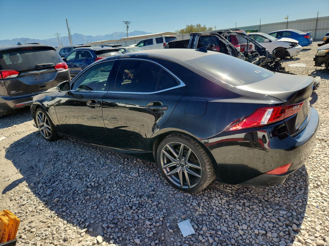2016 Lexus Is 300 - Фото 2