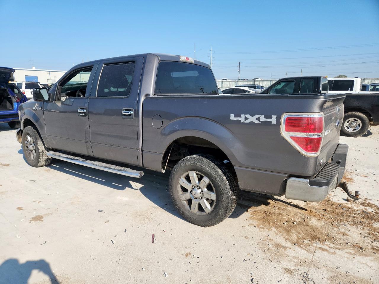 2013 Ford F150 Supercrew - Фото 2