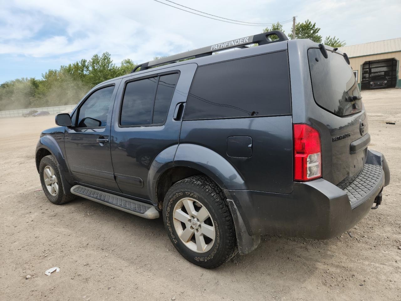 2012 Nissan Pathfinder S - Image 2