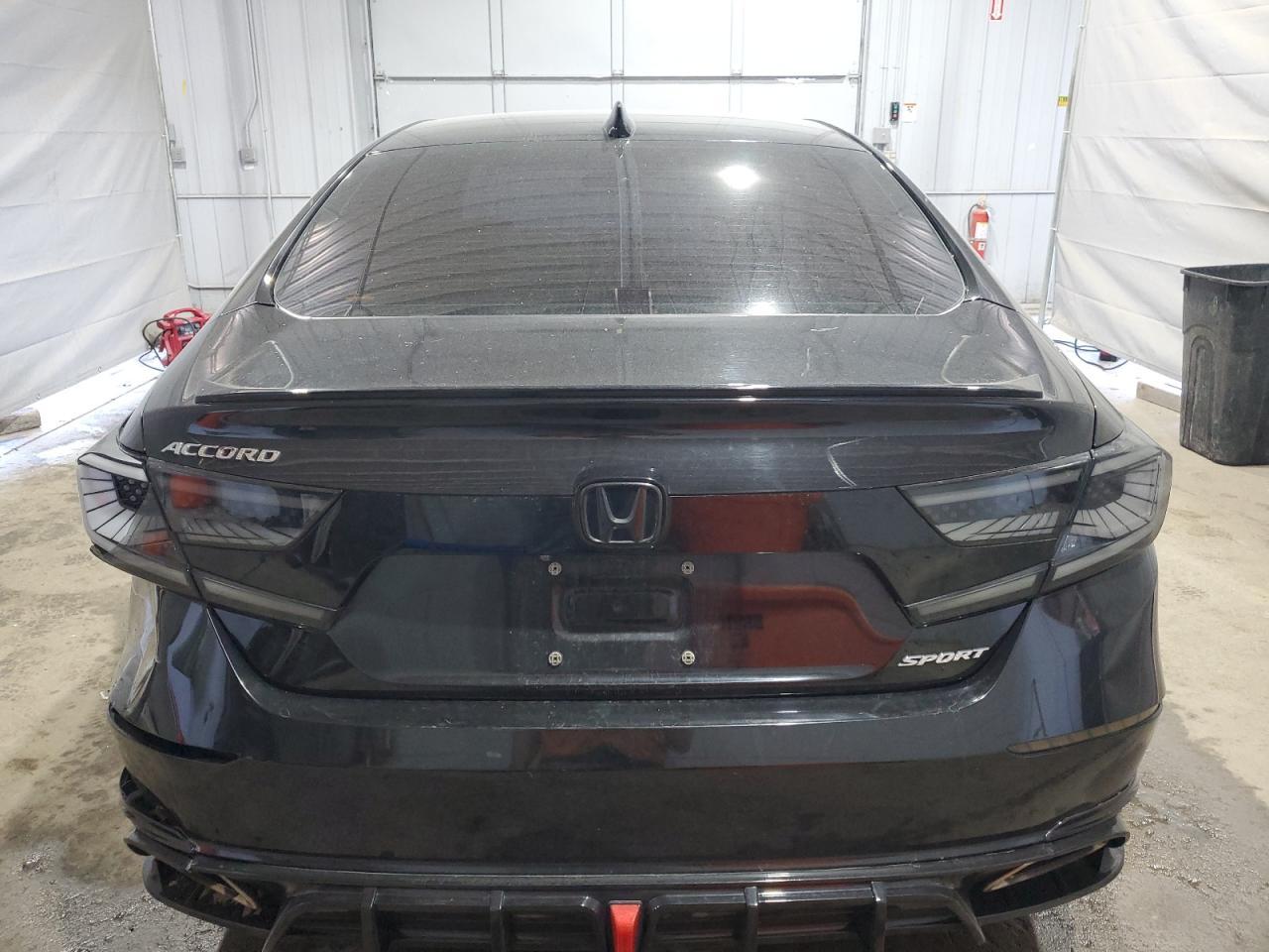 2018 Honda Accord Sport - Image 6