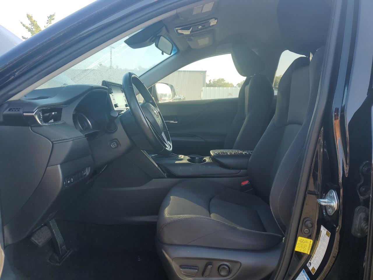 2021 Toyota Venza Le - Image 7