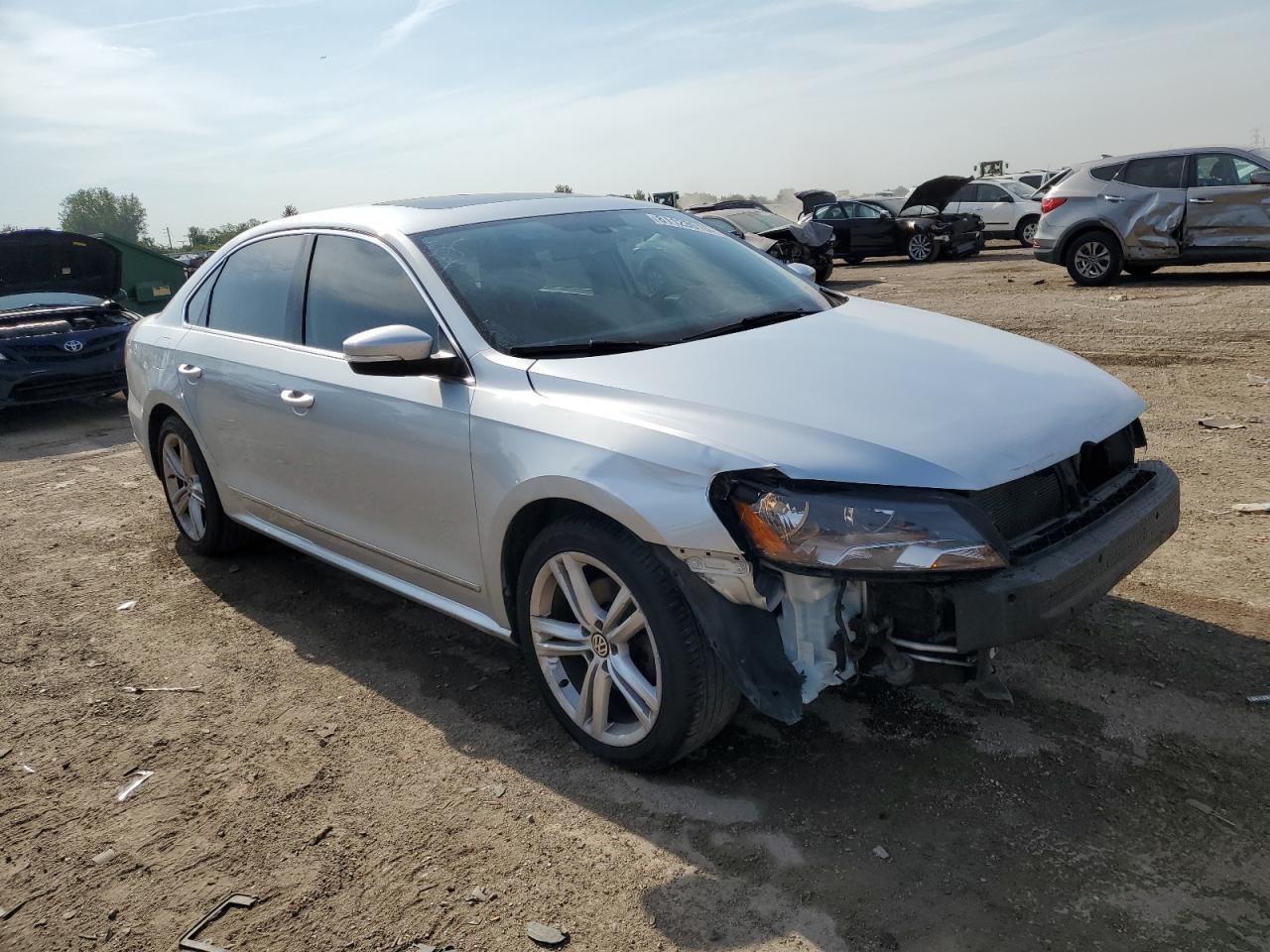 2015 Volkswagen Passat Sel - Фото 4