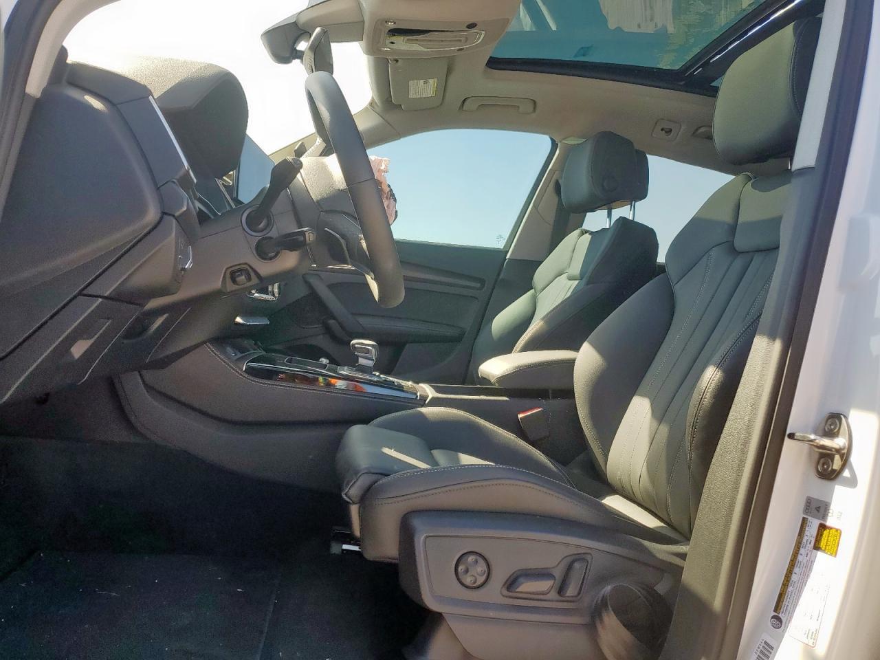 2025 Audi Q5 E Premium Plus 55 - Фото 7