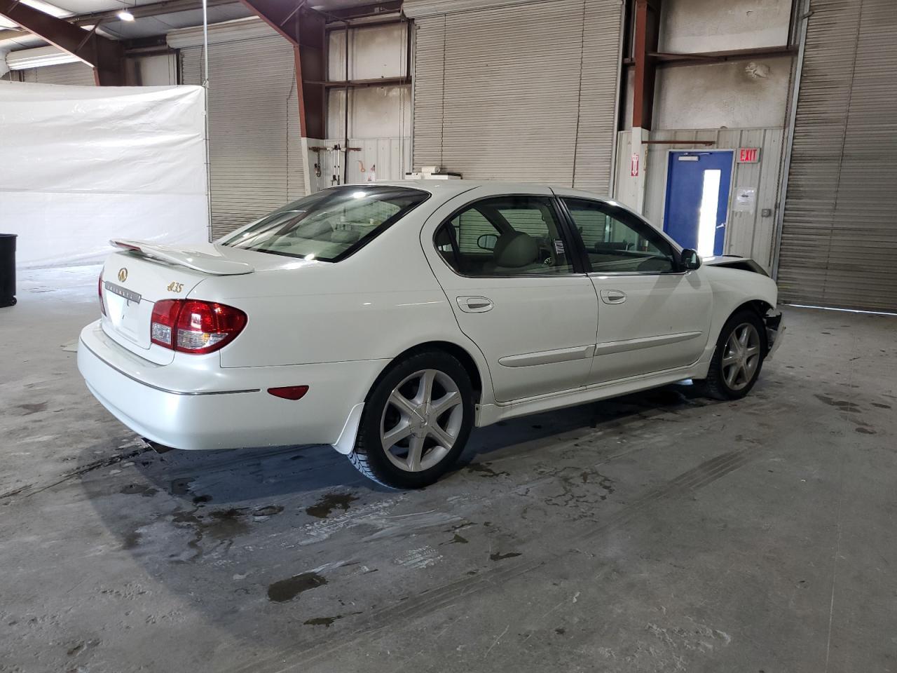 2002 Infiniti I35 - Фото 3