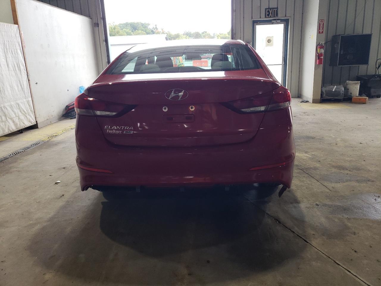 2018 Hyundai Elantra Se - Image 6