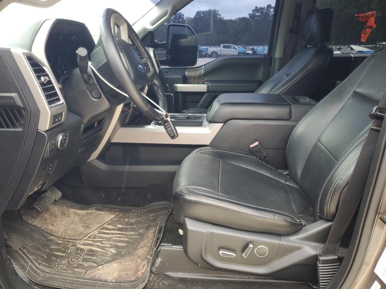 2018 Ford F250 Super Duty - Фото 7