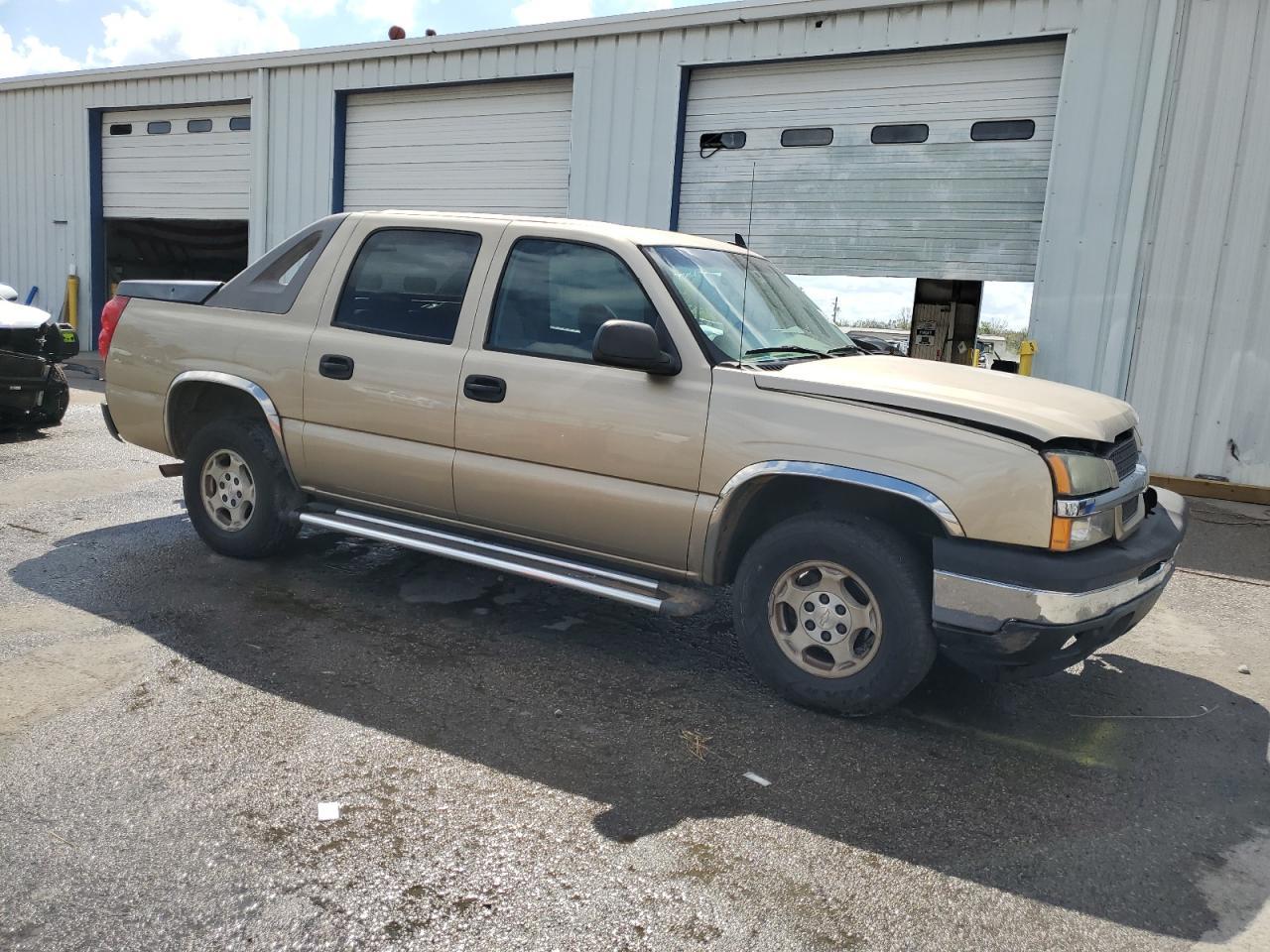 2006 Chevrolet Avalanche C1500 - Image 4